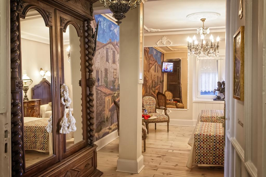 Hostal Boutique Puerta Del Sol 토렐라베가 객실 사진
