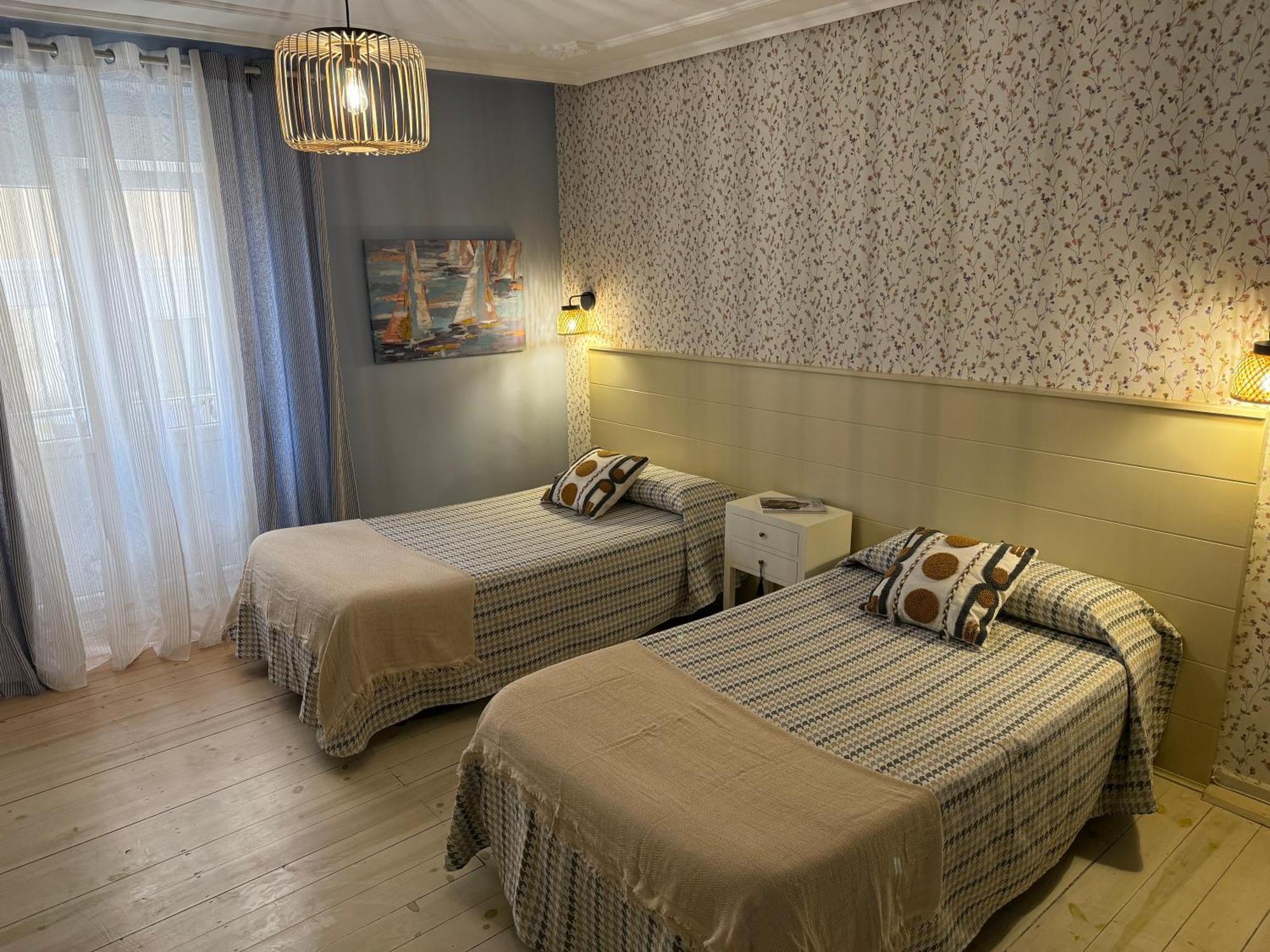 Hostal Boutique Puerta Del Sol 토렐라베가 외부 사진