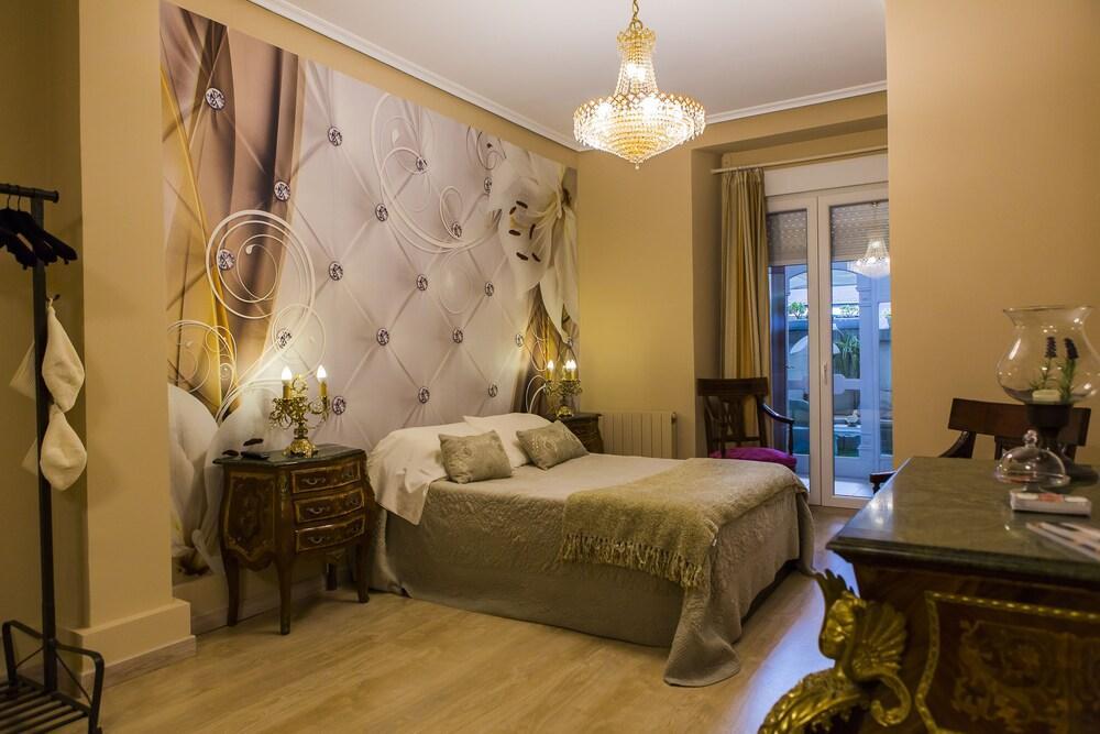 Hostal Boutique Puerta Del Sol 토렐라베가 외부 사진